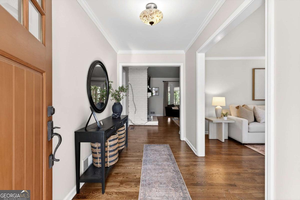 1893 Alderbrook RD NE