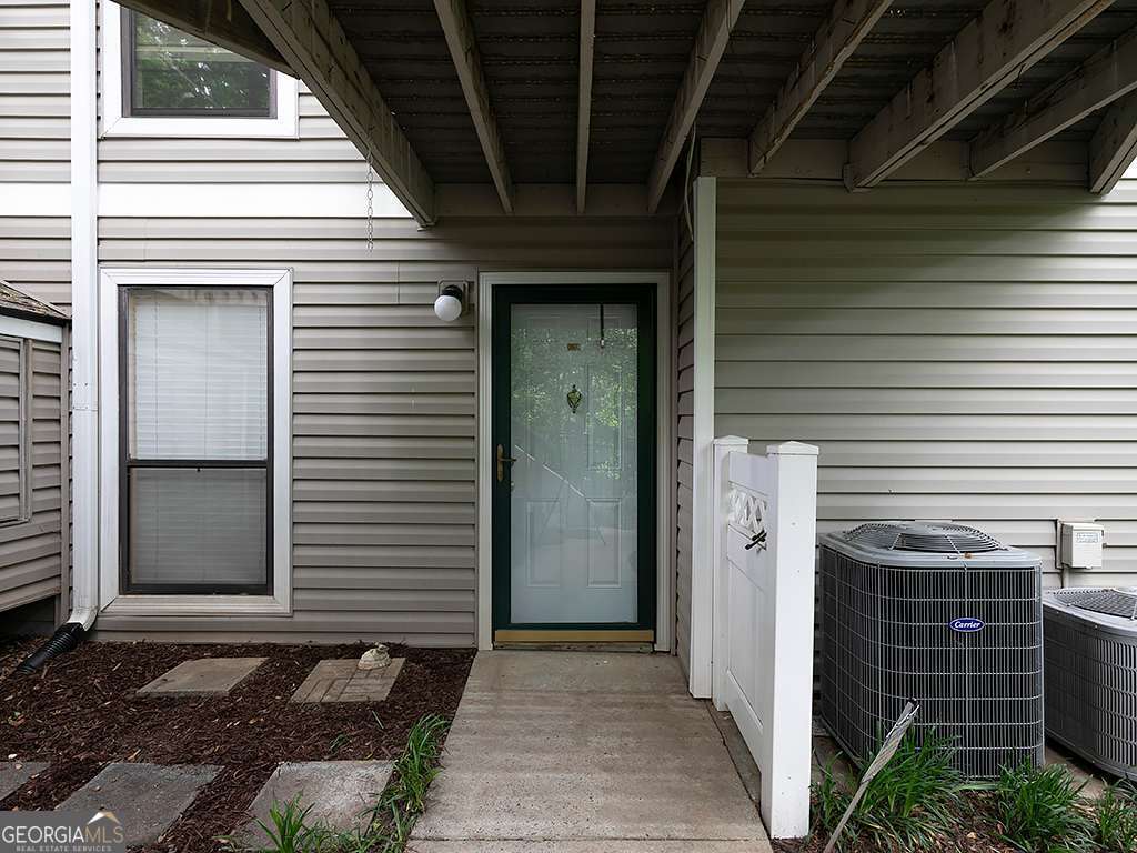 1316 Wynnes Ridge CIR SE