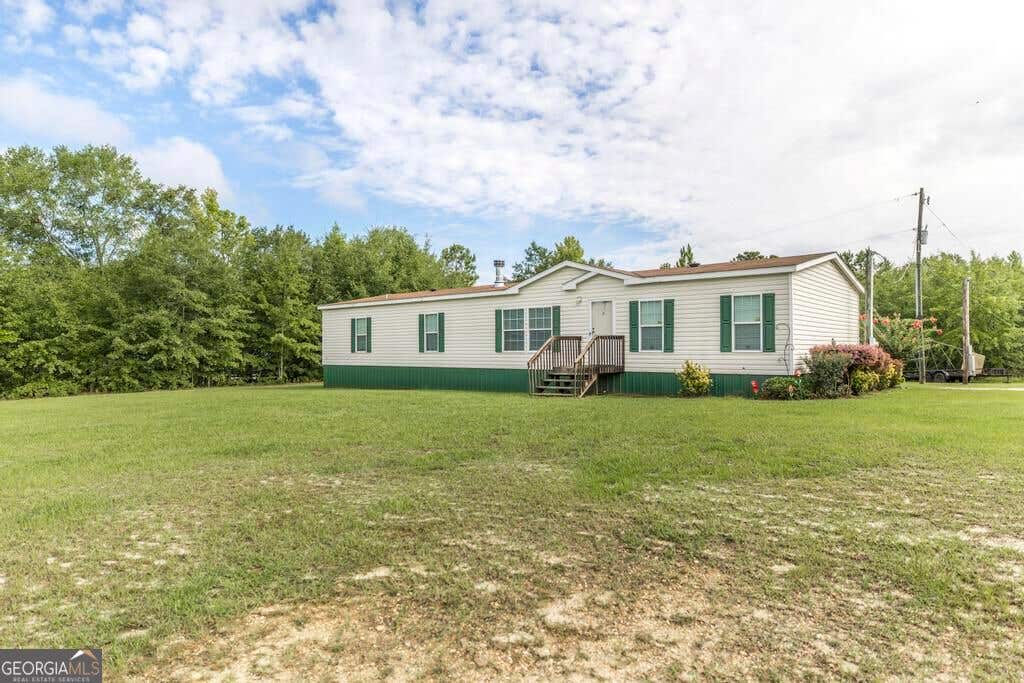 Photo of 1222 Bowers Cemetery Road, Cochran, GA 31014 (MLS # 10821944)