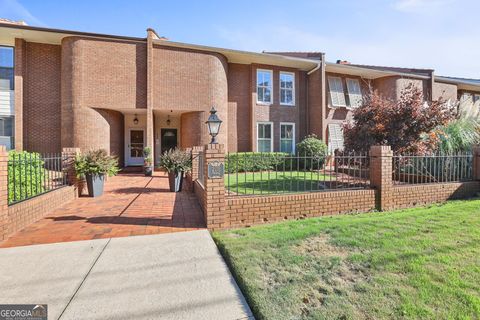 A home in Lagrange