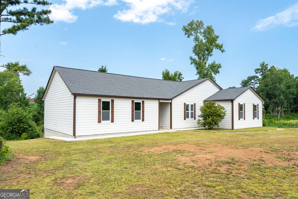 Photo of 57 Natures Cove Road, Newnan, GA 30263 (MLS # 10691741)