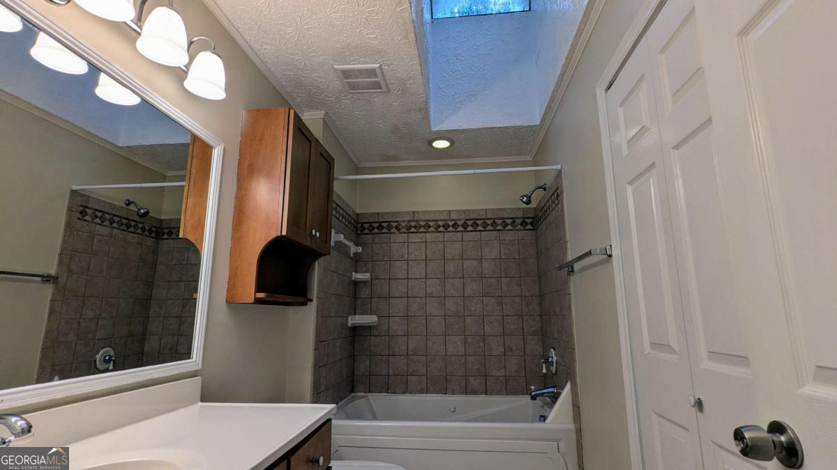 Holly Springs Crossing - Residential