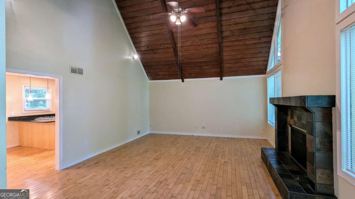 Holly Springs Crossing - Residential