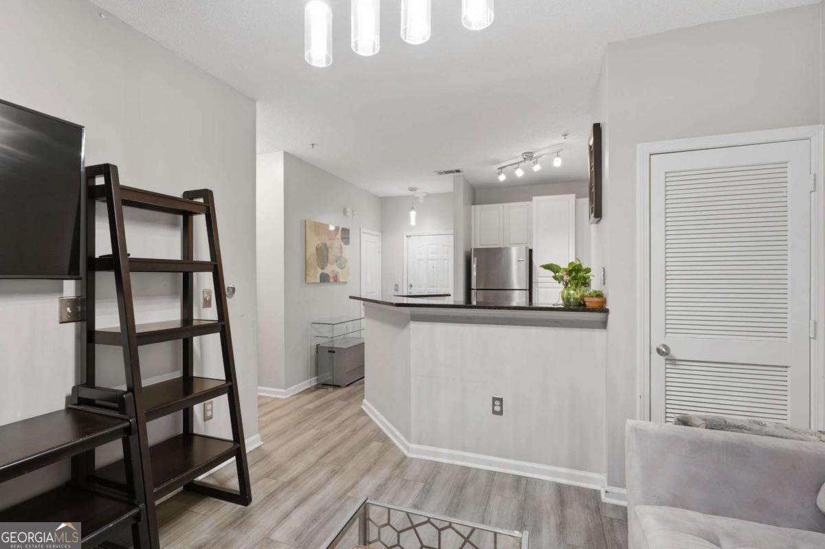 10 Perimeter Summit BLVD NE 4131