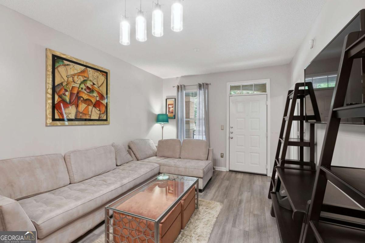 10 Perimeter Summit BLVD NE 4131