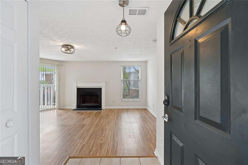 1465 Keys Crossing DR NE