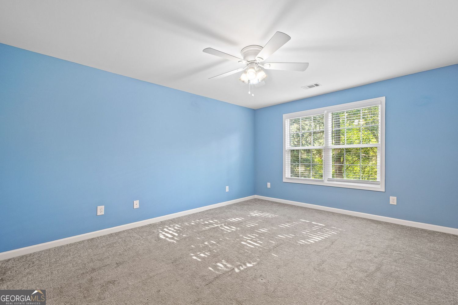 Marietta, Georgia 30067, United States, 2 Bedrooms Bedrooms, ,2 BathroomsBathrooms,Residential,Active,160028