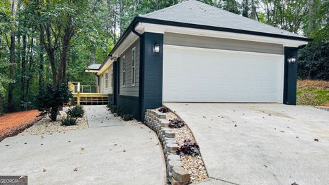 Photo of 77 Lakeview Court, Jefferson, GA 30549 (MLS # 10619417) Photo of 77 Lakeview Court, Jefferson, GA 30549 (MLS # 10619417)