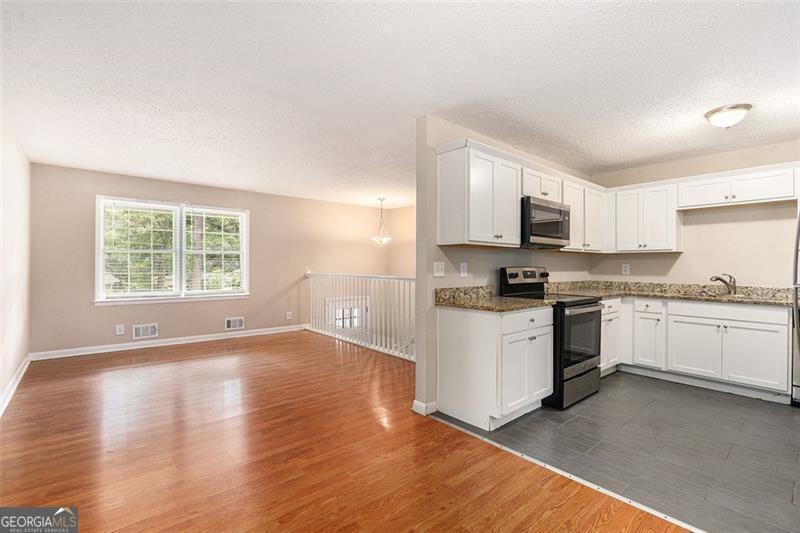 2946 CARRIAGE LN