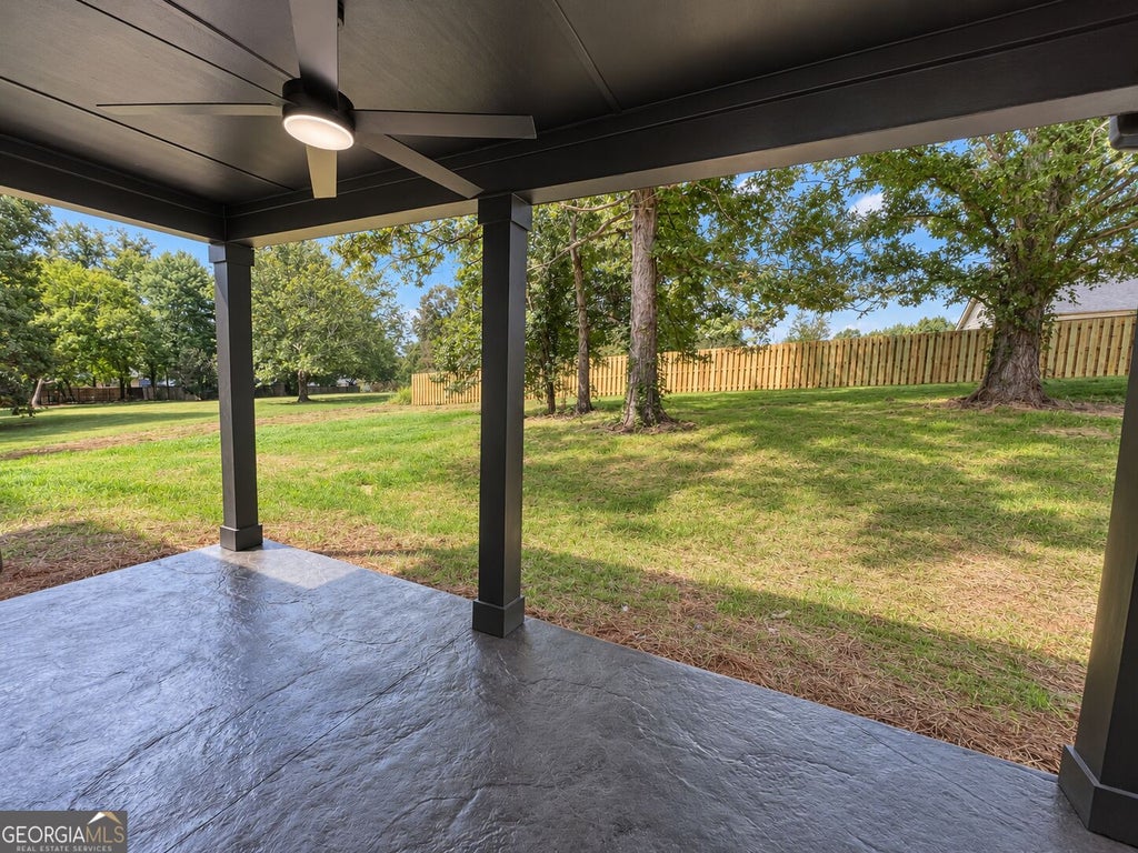 Photo of 373 Stonington Drive, Mount Airy, GA 30563 (MLS # 10848354)