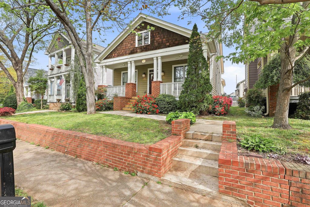 Photo of 905 Custer St, Hapeville, GA 30354 (MLS # 10726962)