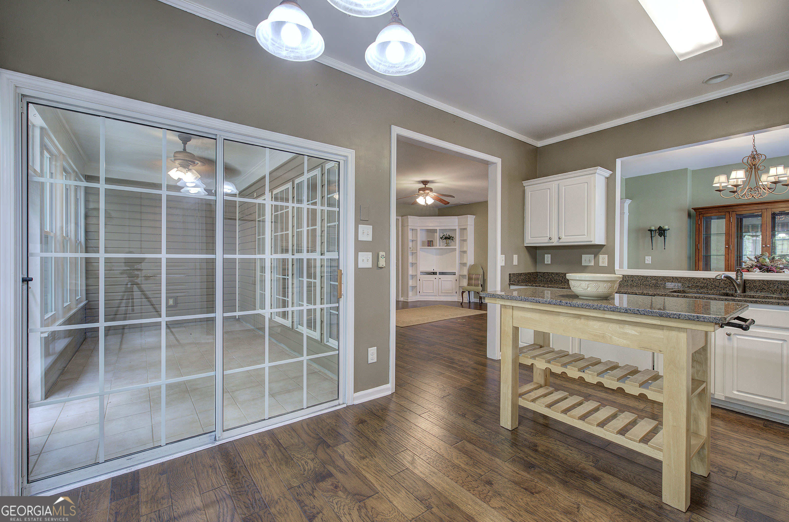 Woodstock, Georgia 30189, United States, 4 Bedrooms Bedrooms, ,3 BathroomsBathrooms,Residential,Pending,43597