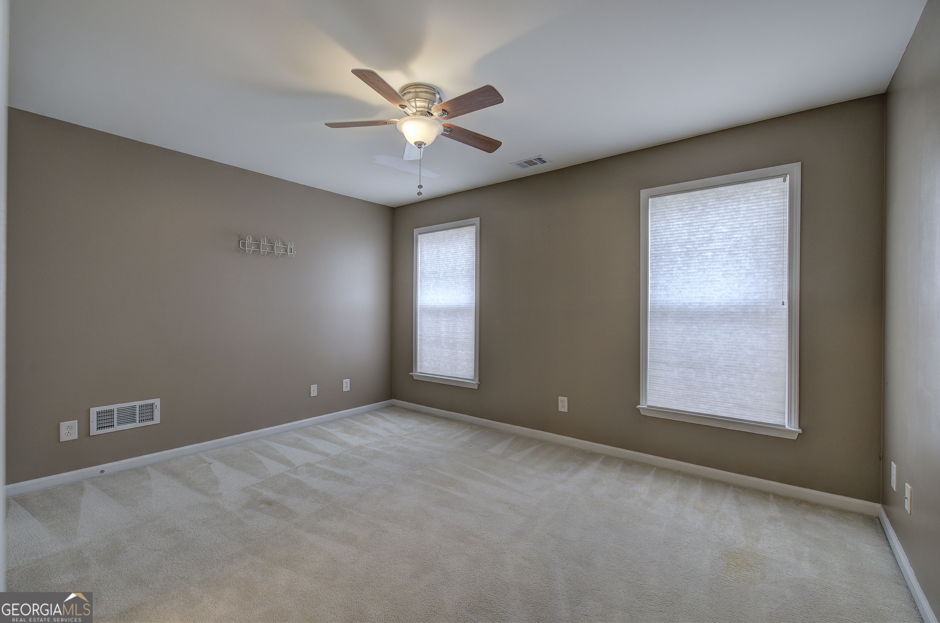 Woodstock, Georgia 30189, United States, 4 Bedrooms Bedrooms, ,3 BathroomsBathrooms,Residential,Pending,43597