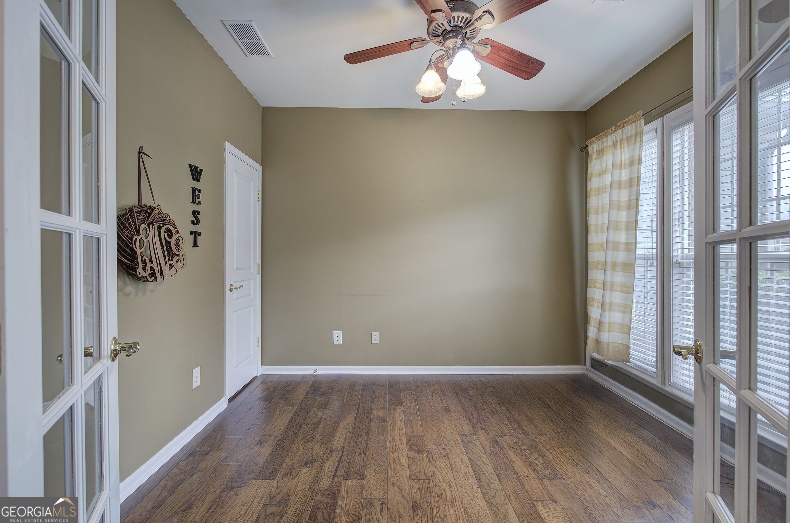 Woodstock, Georgia 30189, United States, 4 Bedrooms Bedrooms, ,3 BathroomsBathrooms,Residential,Pending,43597