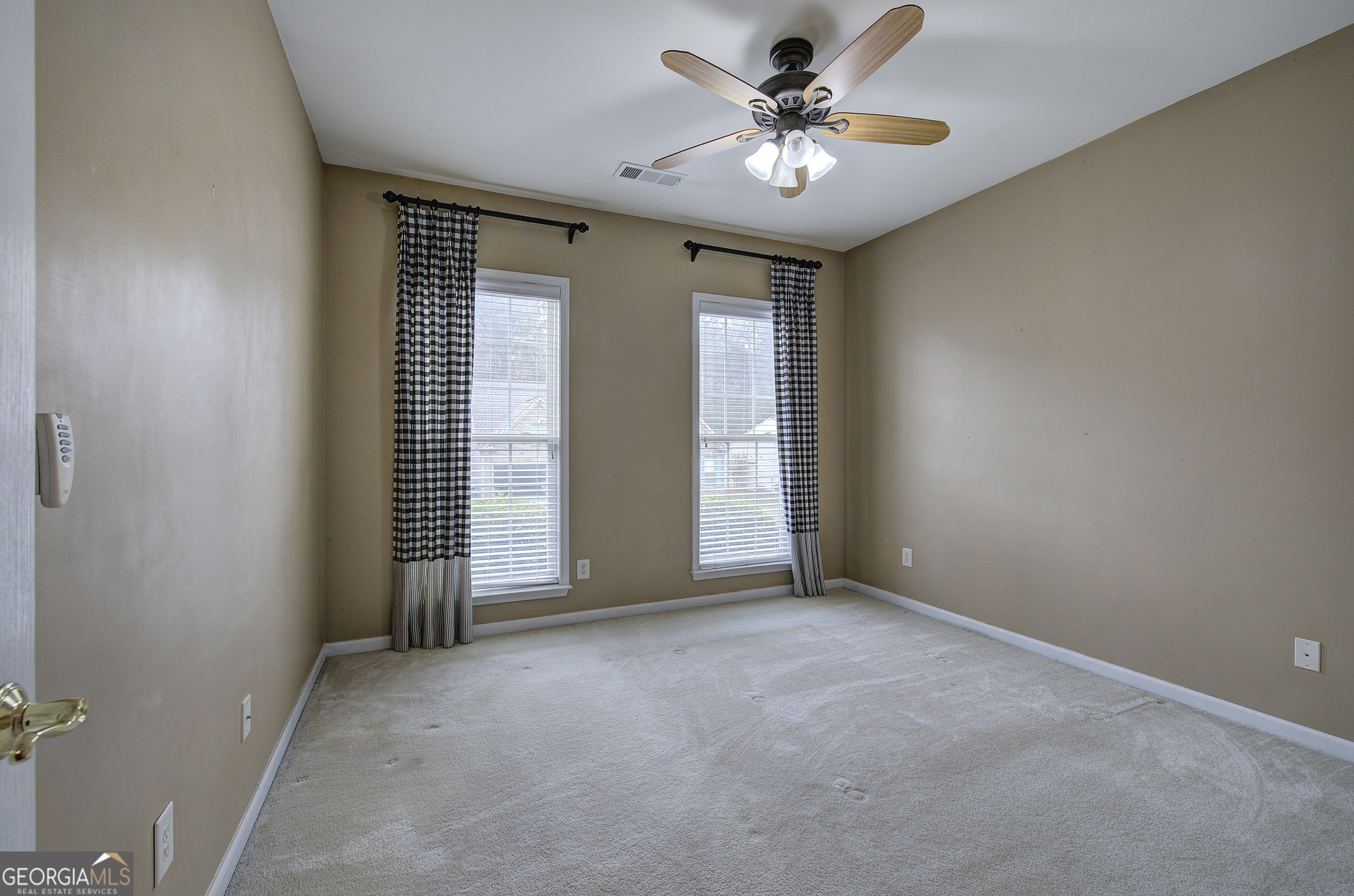 Woodstock, Georgia 30189, United States, 4 Bedrooms Bedrooms, ,3 BathroomsBathrooms,Residential,Pending,43597