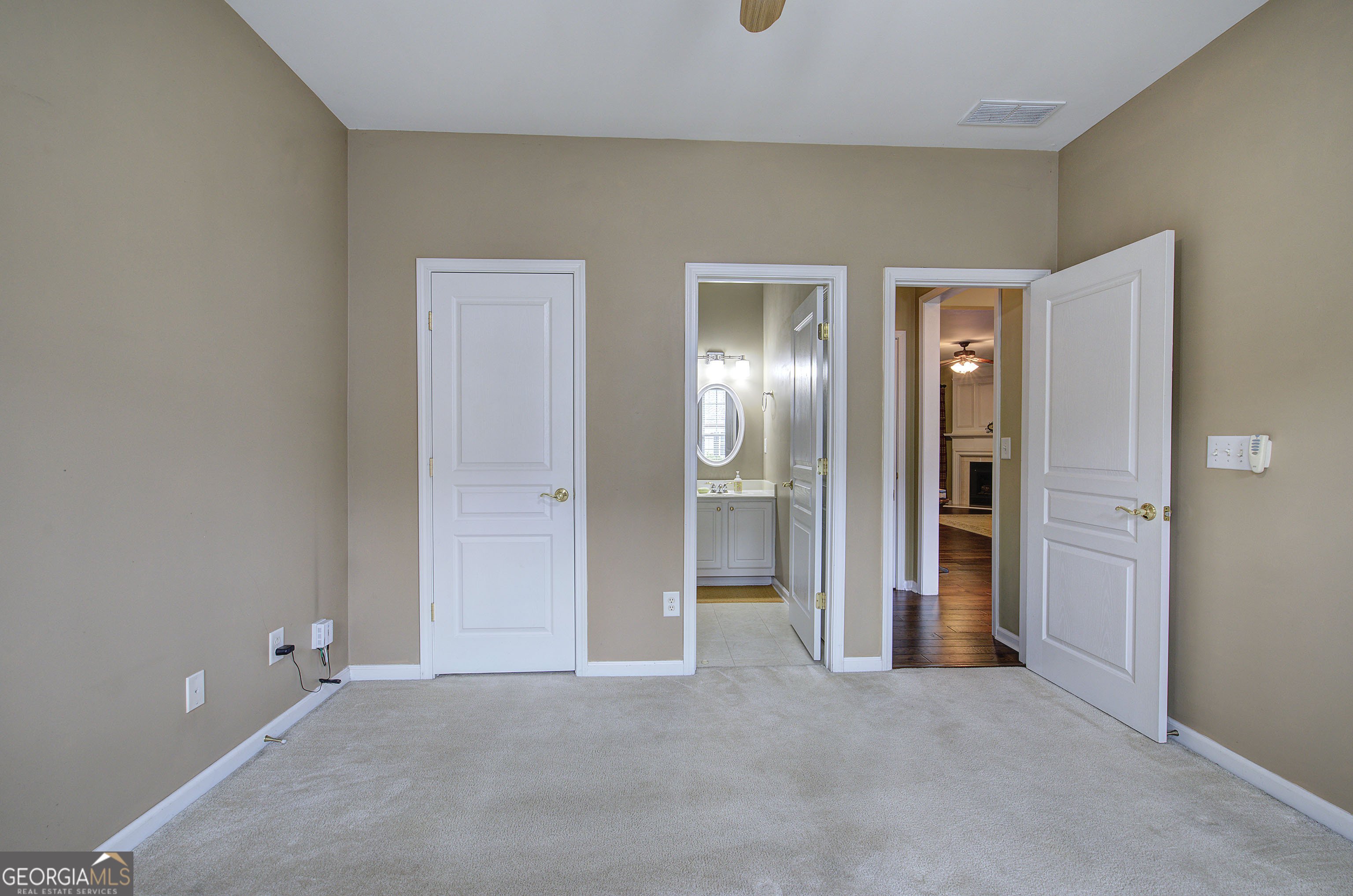 Woodstock, Georgia 30189, United States, 4 Bedrooms Bedrooms, ,3 BathroomsBathrooms,Residential,Pending,43597