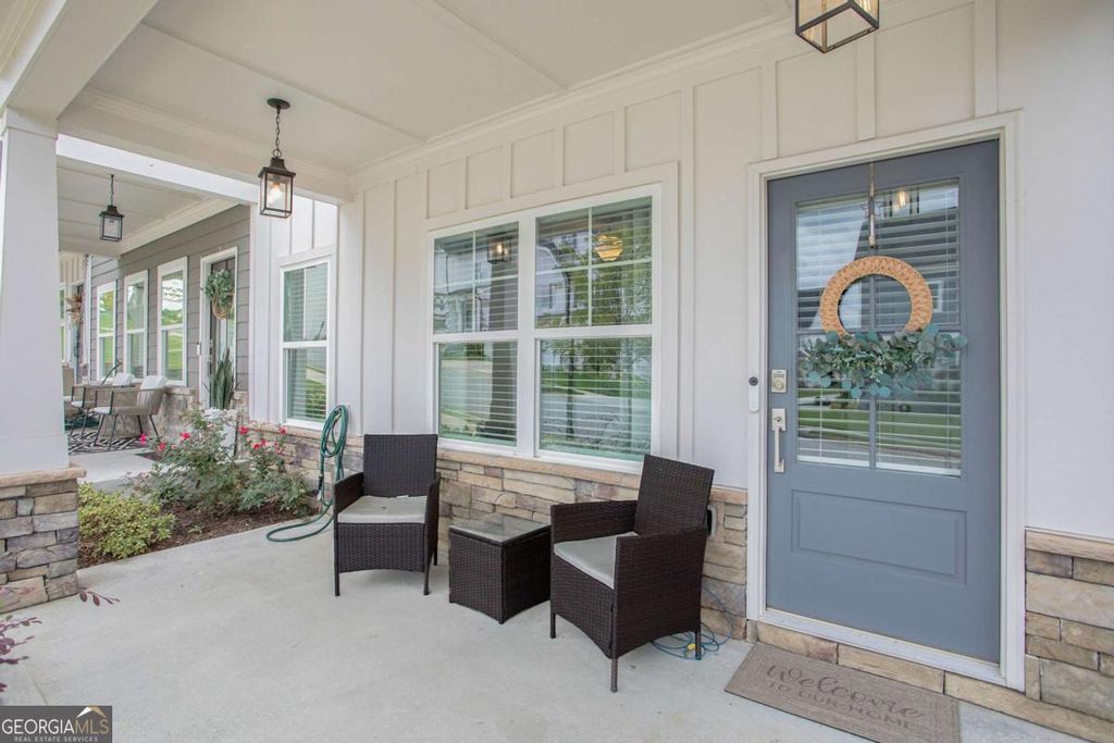 Photo of 1961 James Red Moore Boulevard, Atlanta, GA 30318 (MLS # 10706942)