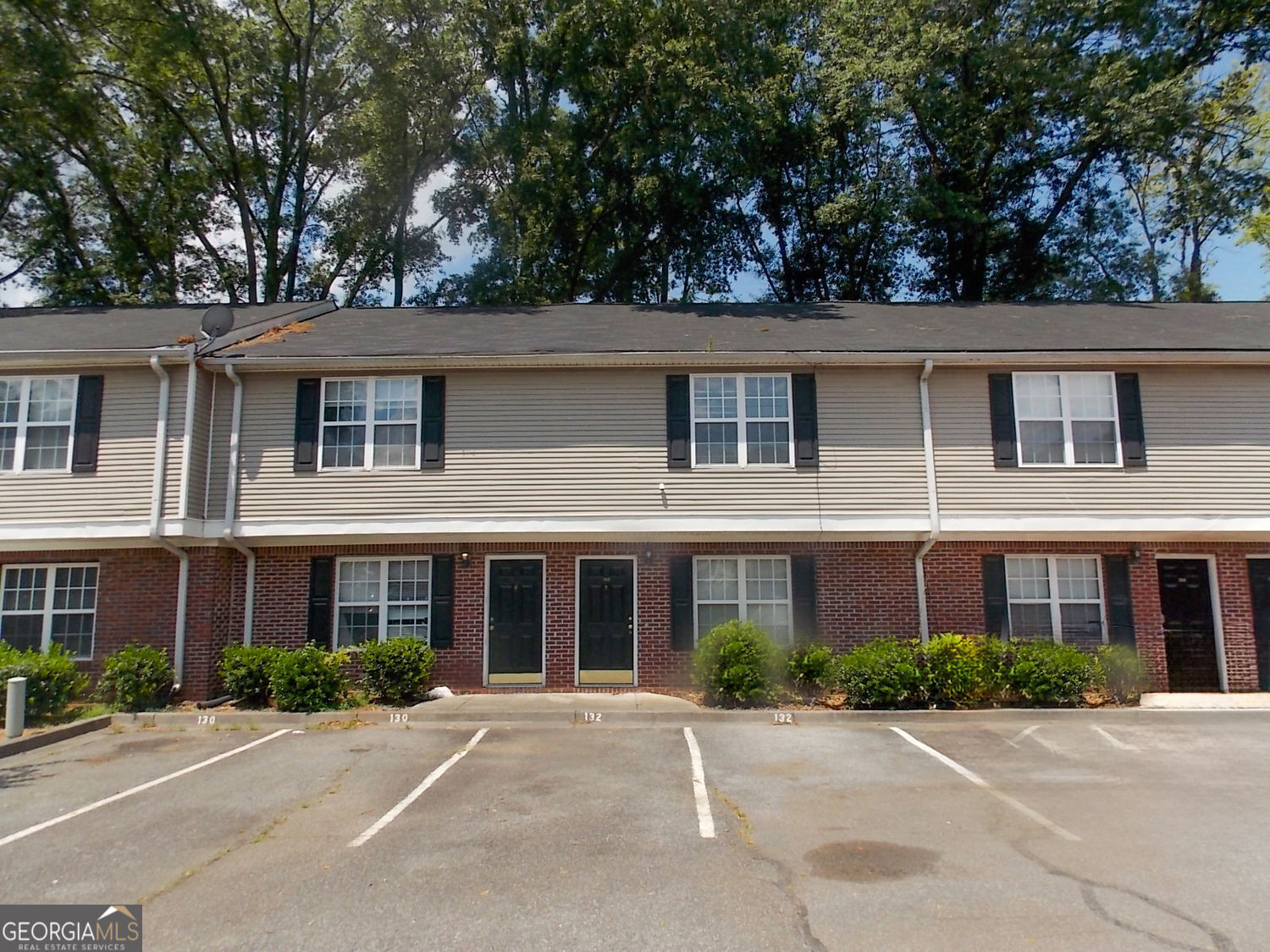 Ready for your personal touch, this two-bedroom, two-and-a-half-bathroom townhouse offers a compelling opportunity for both homeowners and investors. With a solid structure and functional layout, the property is ideal for value-add strategies such as cosmetic upgrades, kitchen and bath enhancements, or rental-ready improvements. Located in a high-demand area of Cartersville near Cassville Rd, it offers strong rental potential and long-term appreciation. Whether you're looking to build equity through renovations or expand your investment portfolio with a property that's easy to lease and manage, this property delivers. Schedule your private showing today and explore the upside in this welcoming townhouse community.