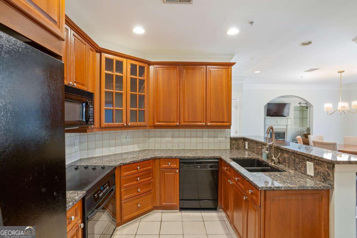 4100 Paces WALK SE 2203