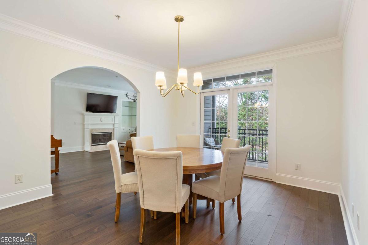 4100 Paces WALK SE 2203