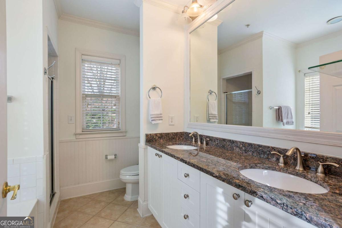 4100 Paces WALK SE 2203