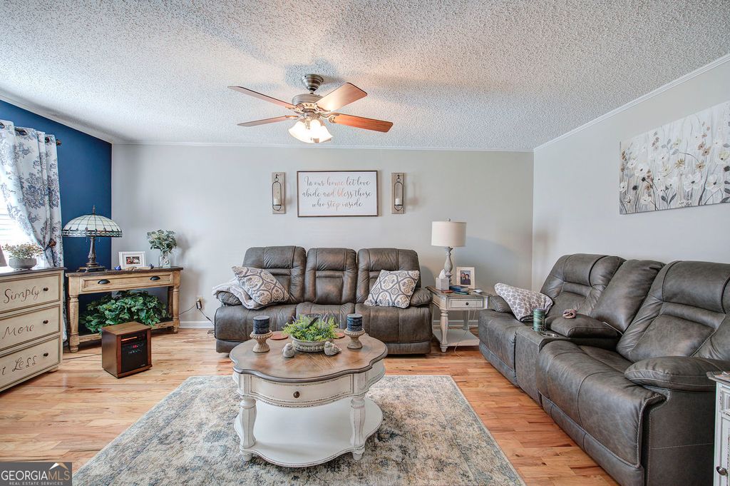 Photo of 12 Wooddale Drive SW, Cartersville, GA 30120 (MLS # 10713693)