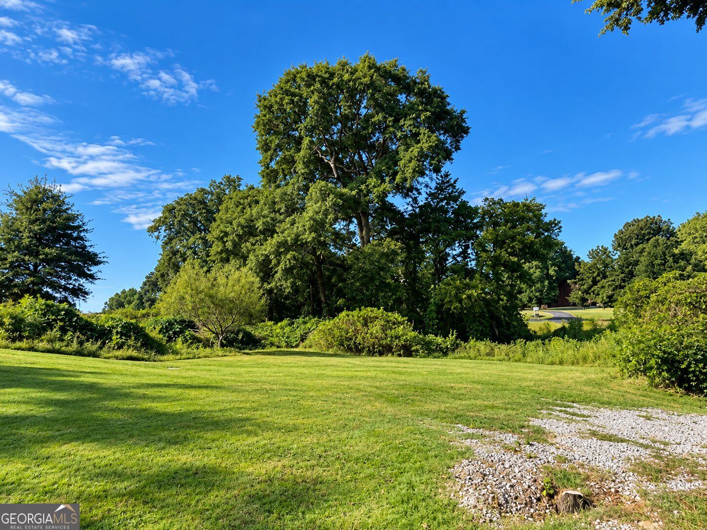 35 Walnut LN