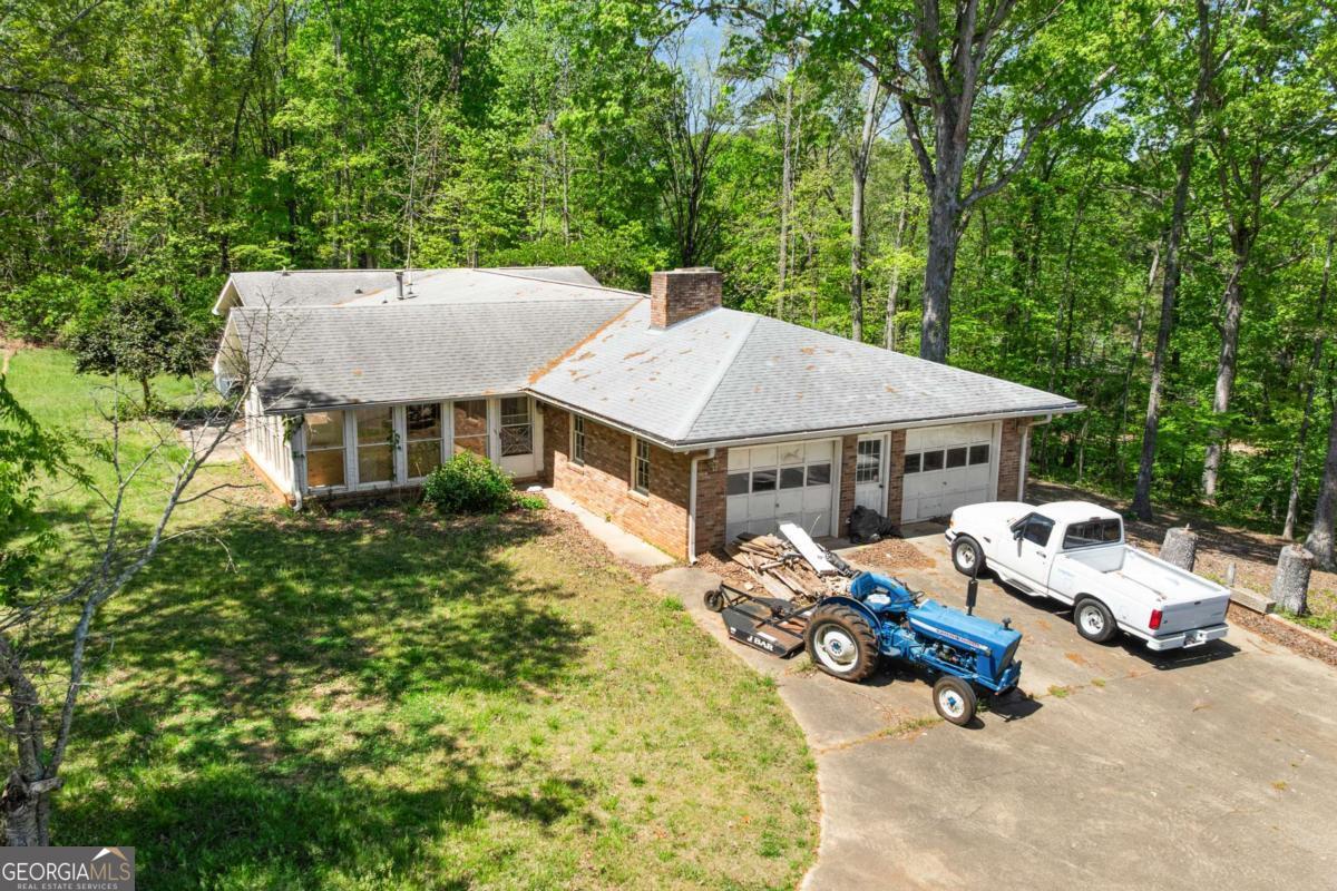 4493 Due West RD NW