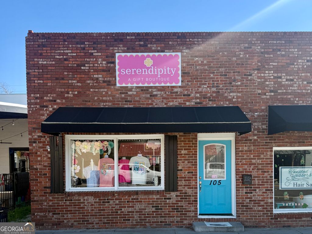 Photo of 105 N Laurel Street #B, Springfield, GA 31329 (MLS # 10717745)