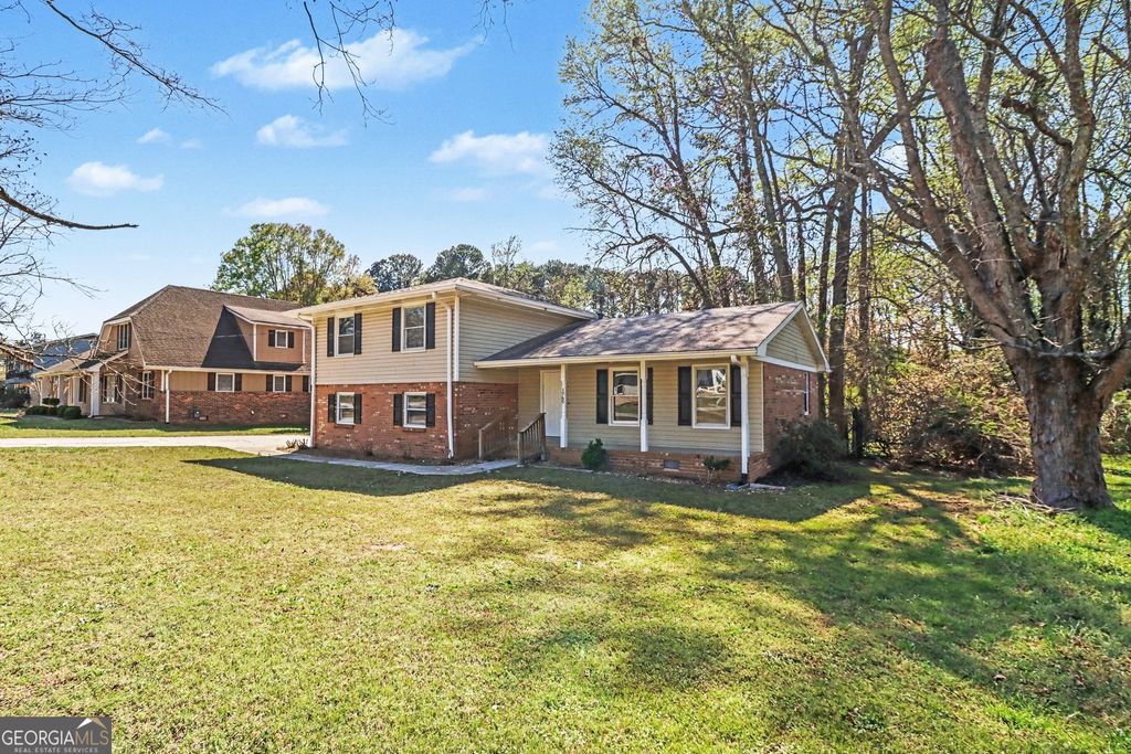 Photo of 1769 Hickory Street SE, Conyers, GA 30013 (MLS # 10718846)