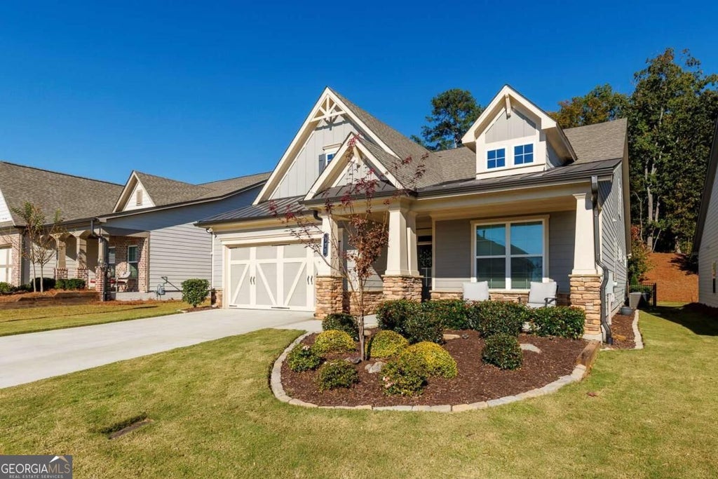 Photo of 125 Hickory Bluffs Parkway, Canton, GA 30114 (MLS # 10879432)