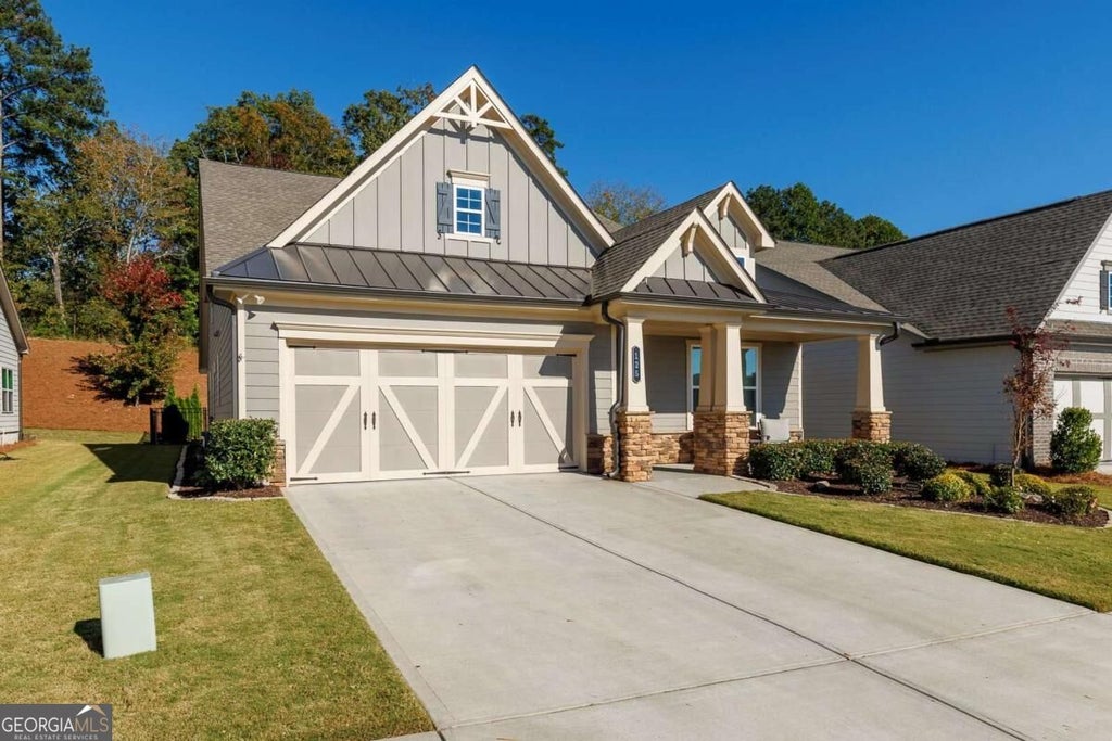 Photo of 125 Hickory Bluffs Parkway, Canton, GA 30114 (MLS # 10879432)
