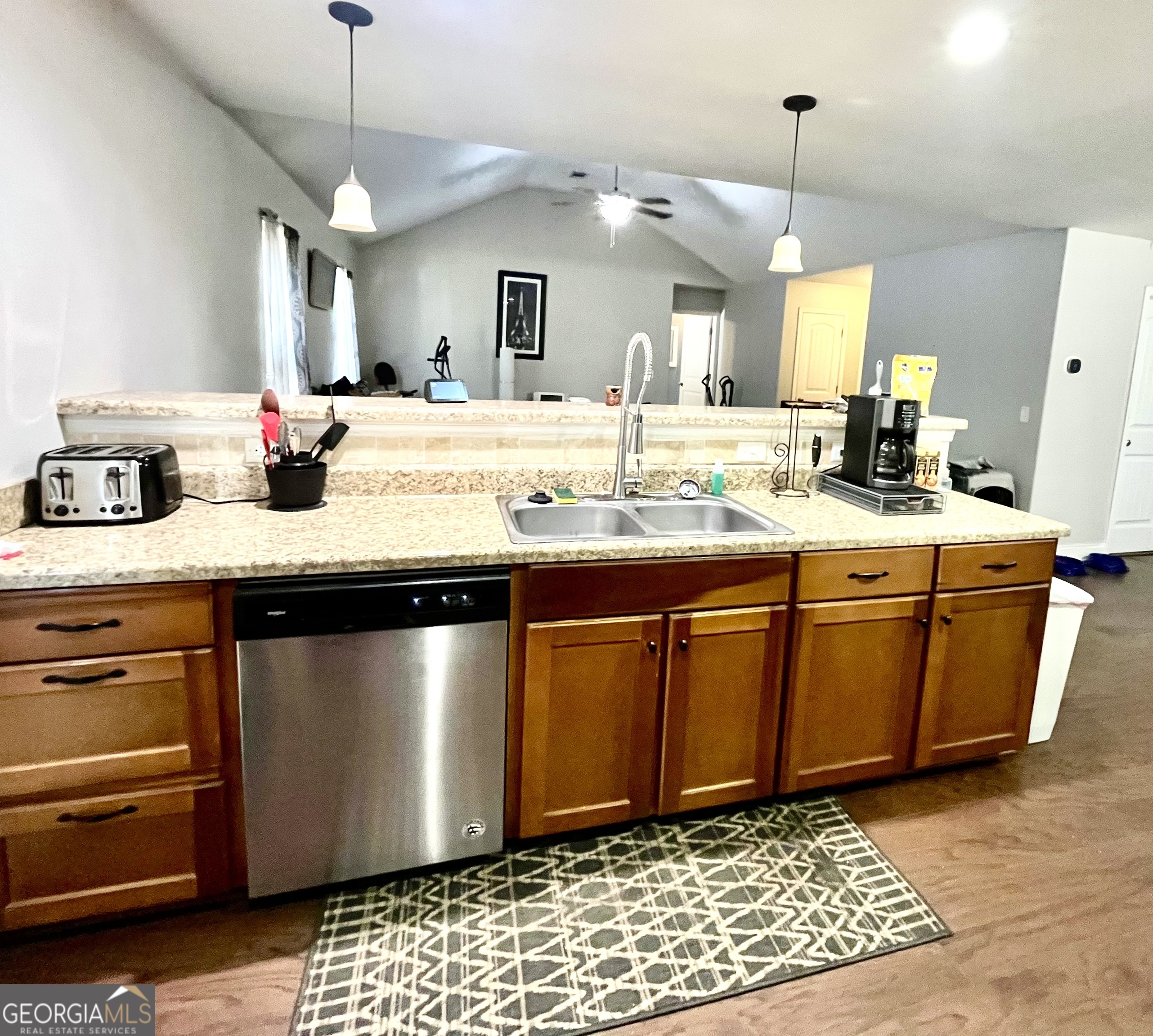 2 Farrington CT