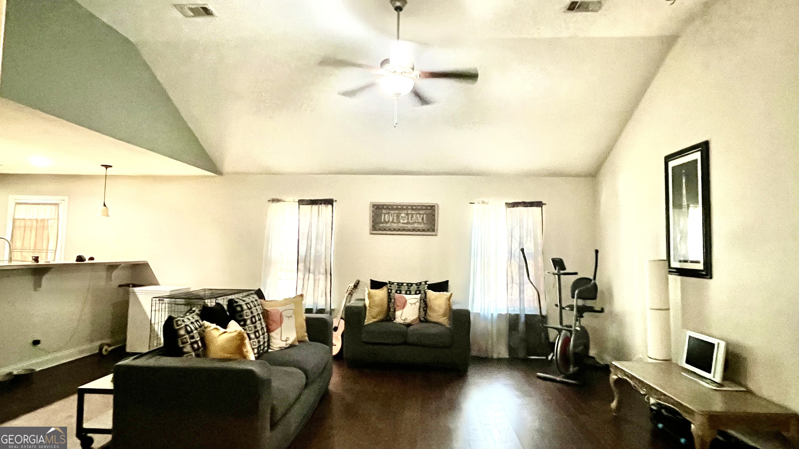 2 Farrington CT