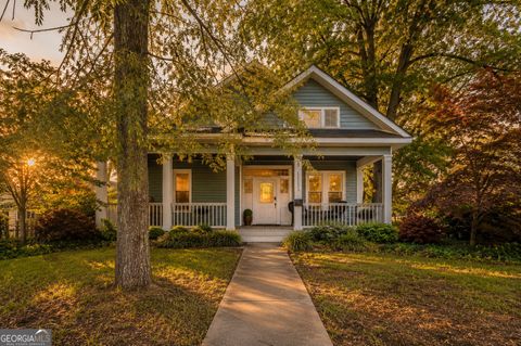 Photo of 1343 St Michael Avenue, Atlanta, GA 30344 (MLS # 10804495)