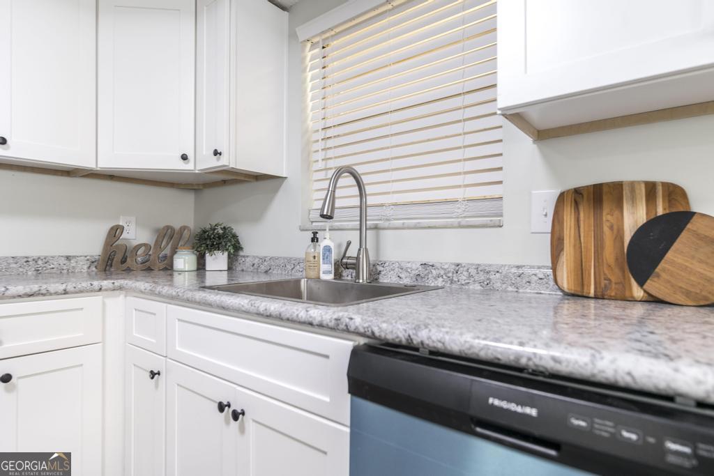 105 Westcliff CIR APT A