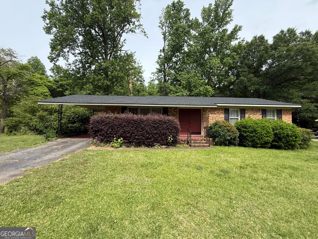 Photo of 133 Alton Drive, Lagrange, GA 30241 (MLS # 10763778)