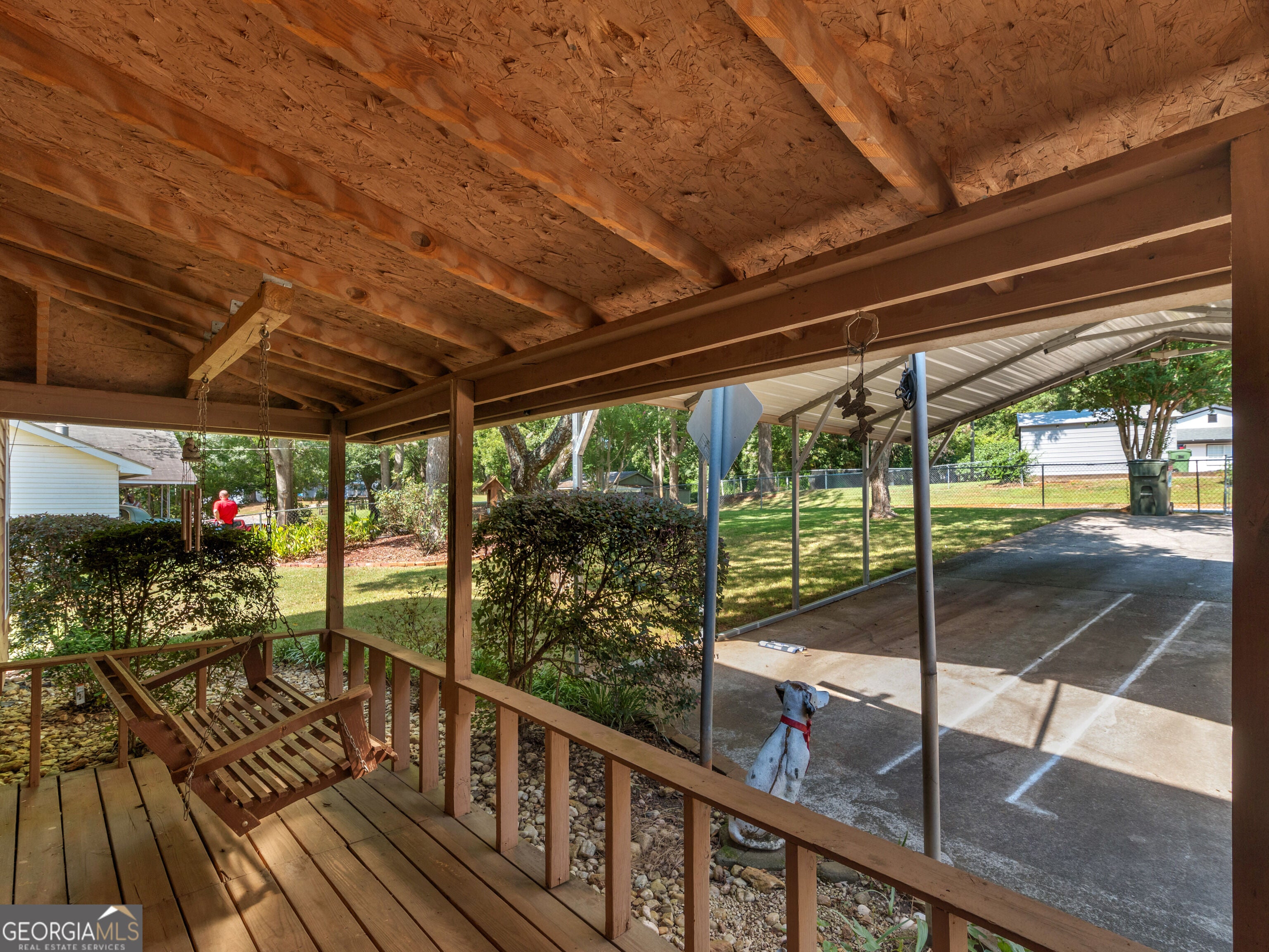 106 Central Lake CIR
