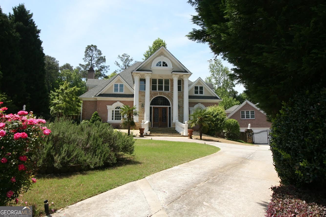 3870 River Mansion DR