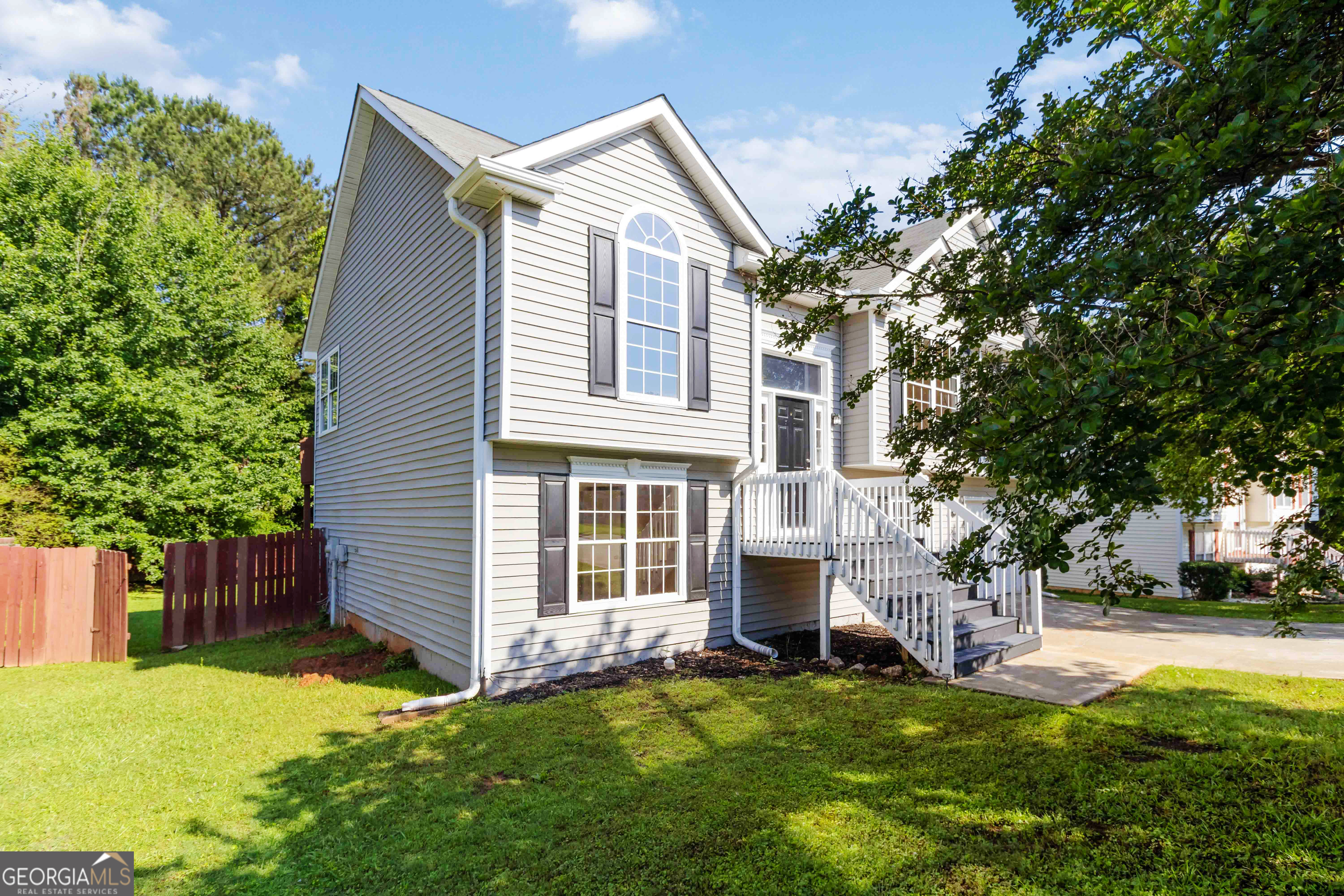 7186 Raintree LOOP