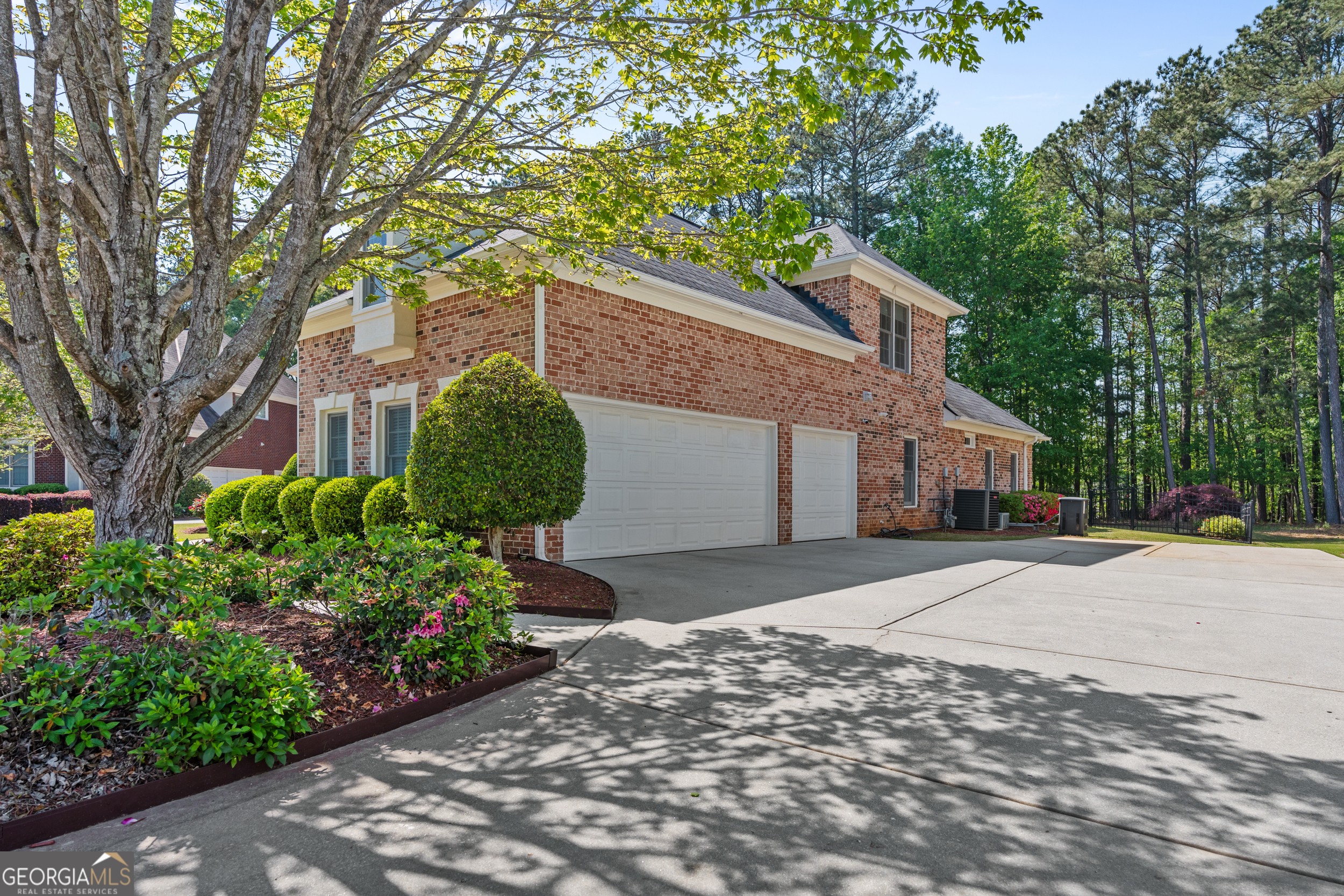 195 Tana DR