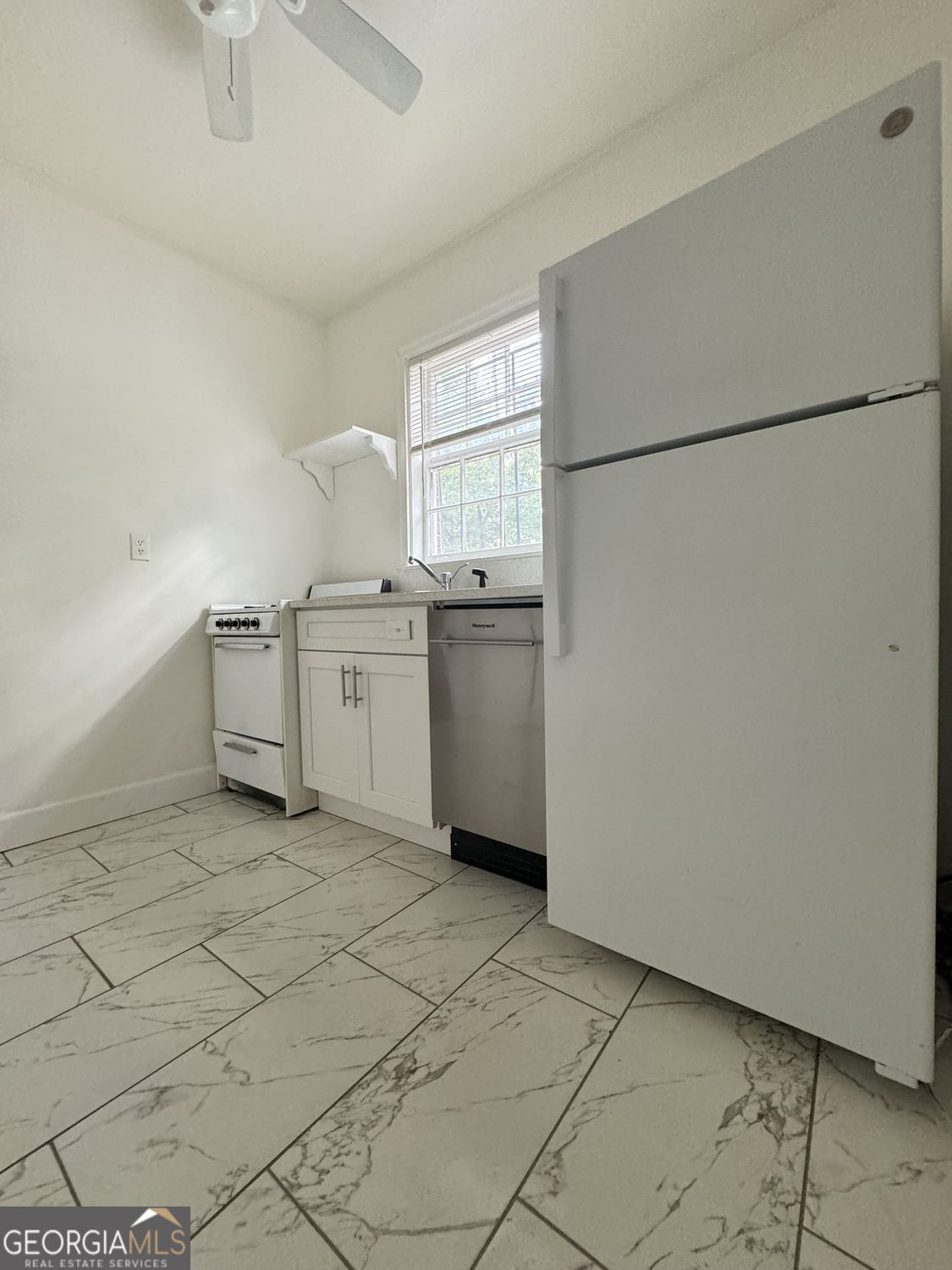 Atlanta, Georgia 30305, United States, 1 Bedroom Bedrooms, ,1 BathroomBathrooms,Residential,Active,251965