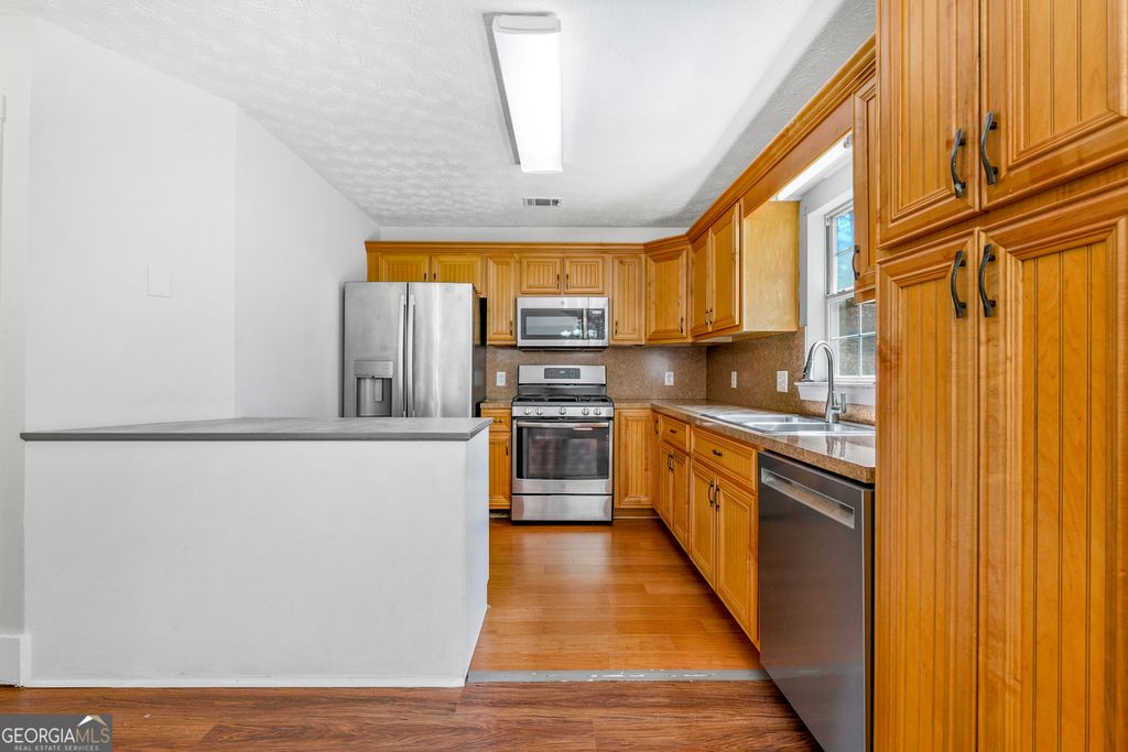 Photo of 108 Nicki Court, Hampton, GA 30228 (MLS # 10714106)