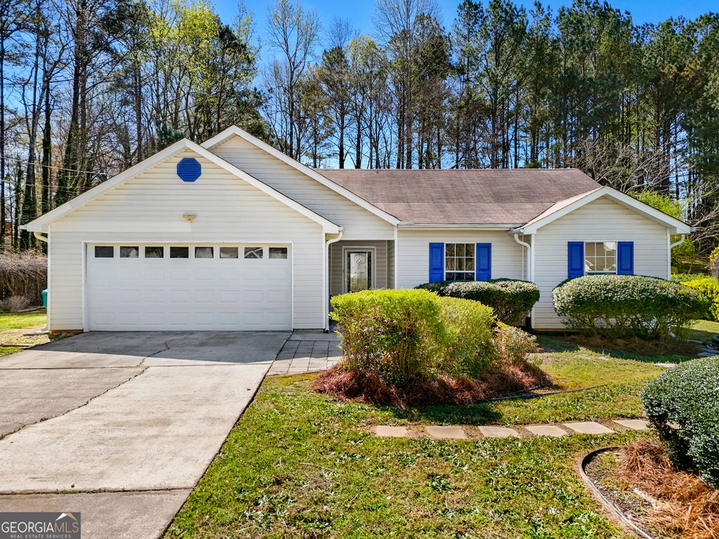 Photo of 108 Nicki Court, Hampton, GA 30228 (MLS # 10714106)