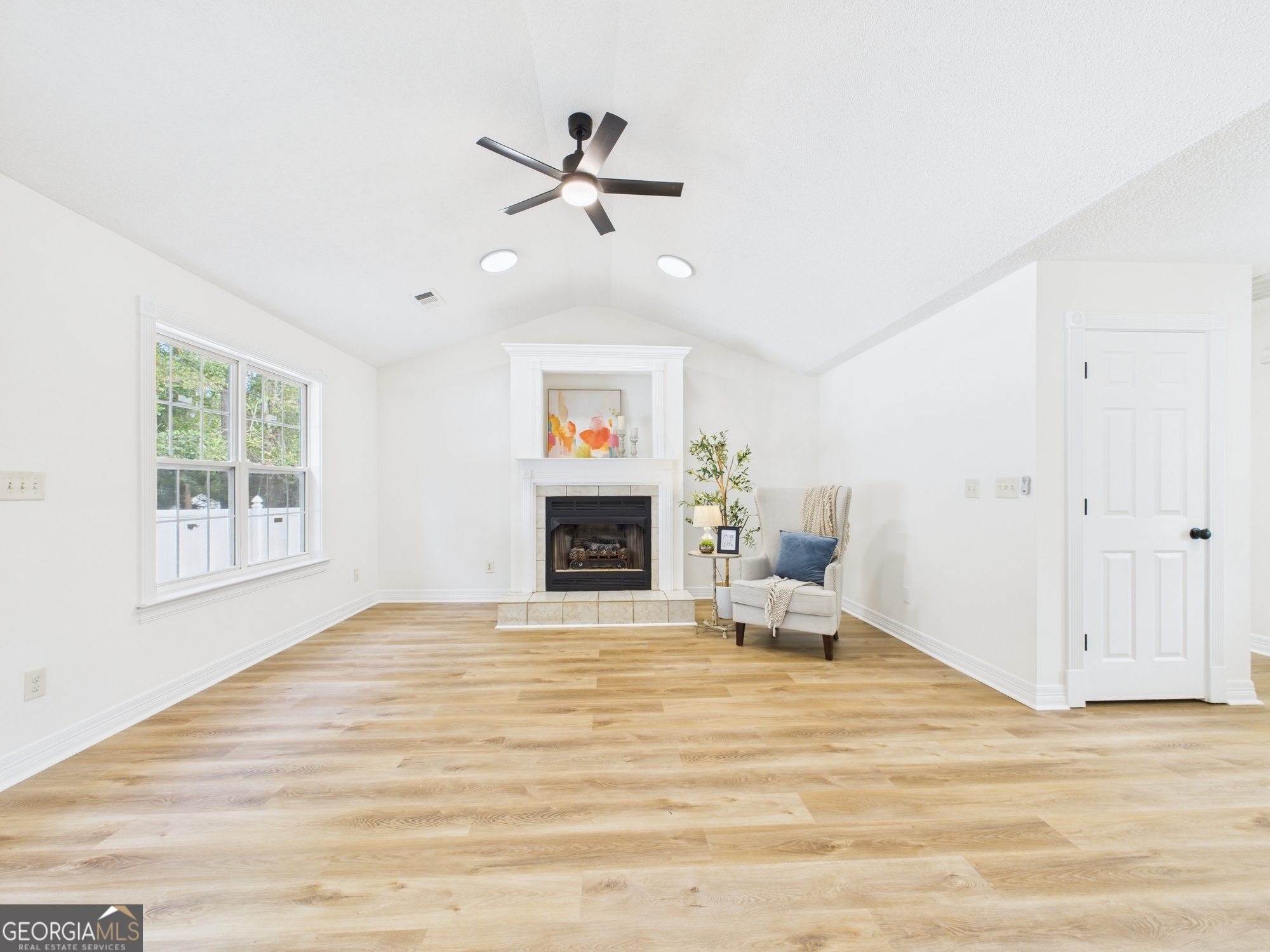 267 Graystone Pointe DR