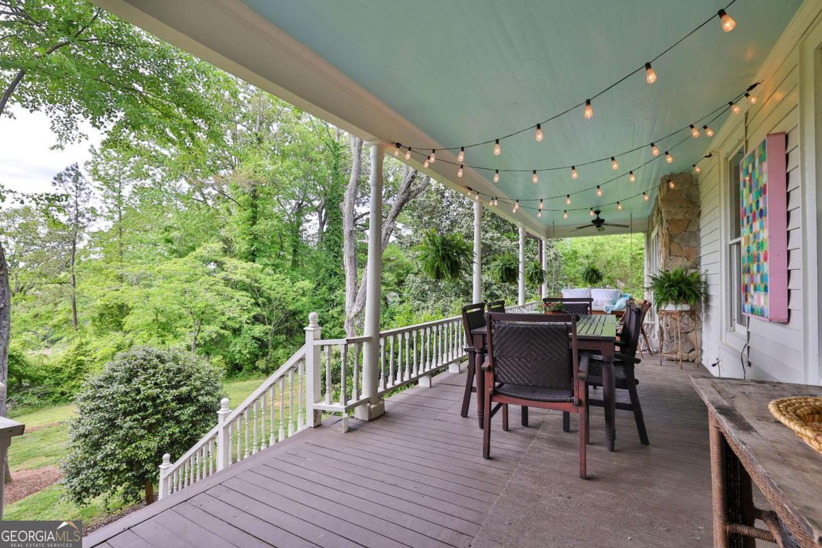 170 Summit CIR
