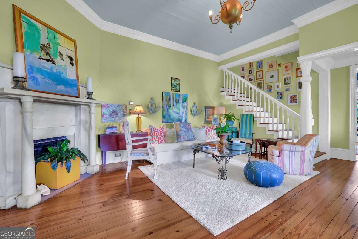 170 Summit CIR