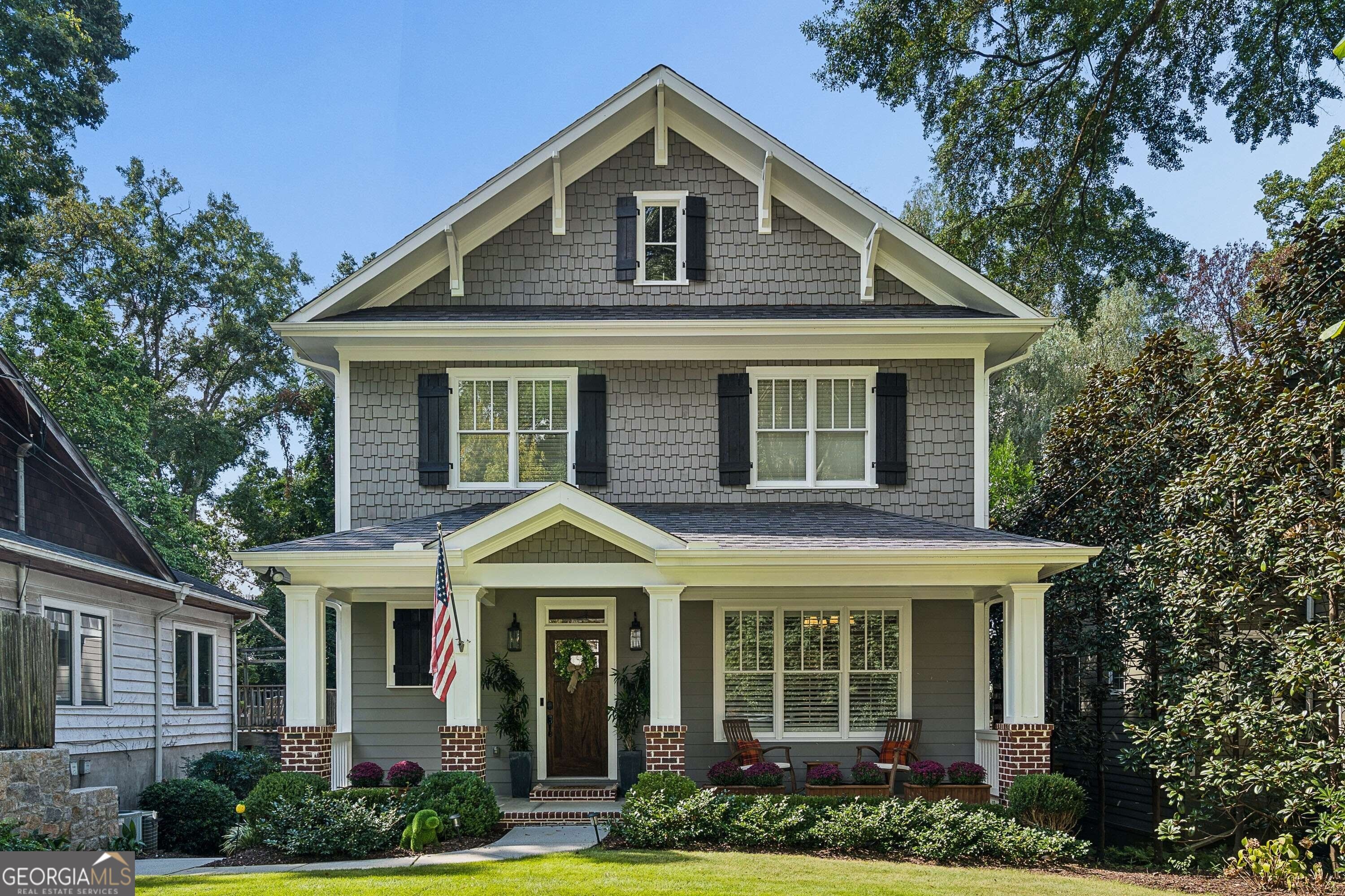2368 Glenwood DR NE