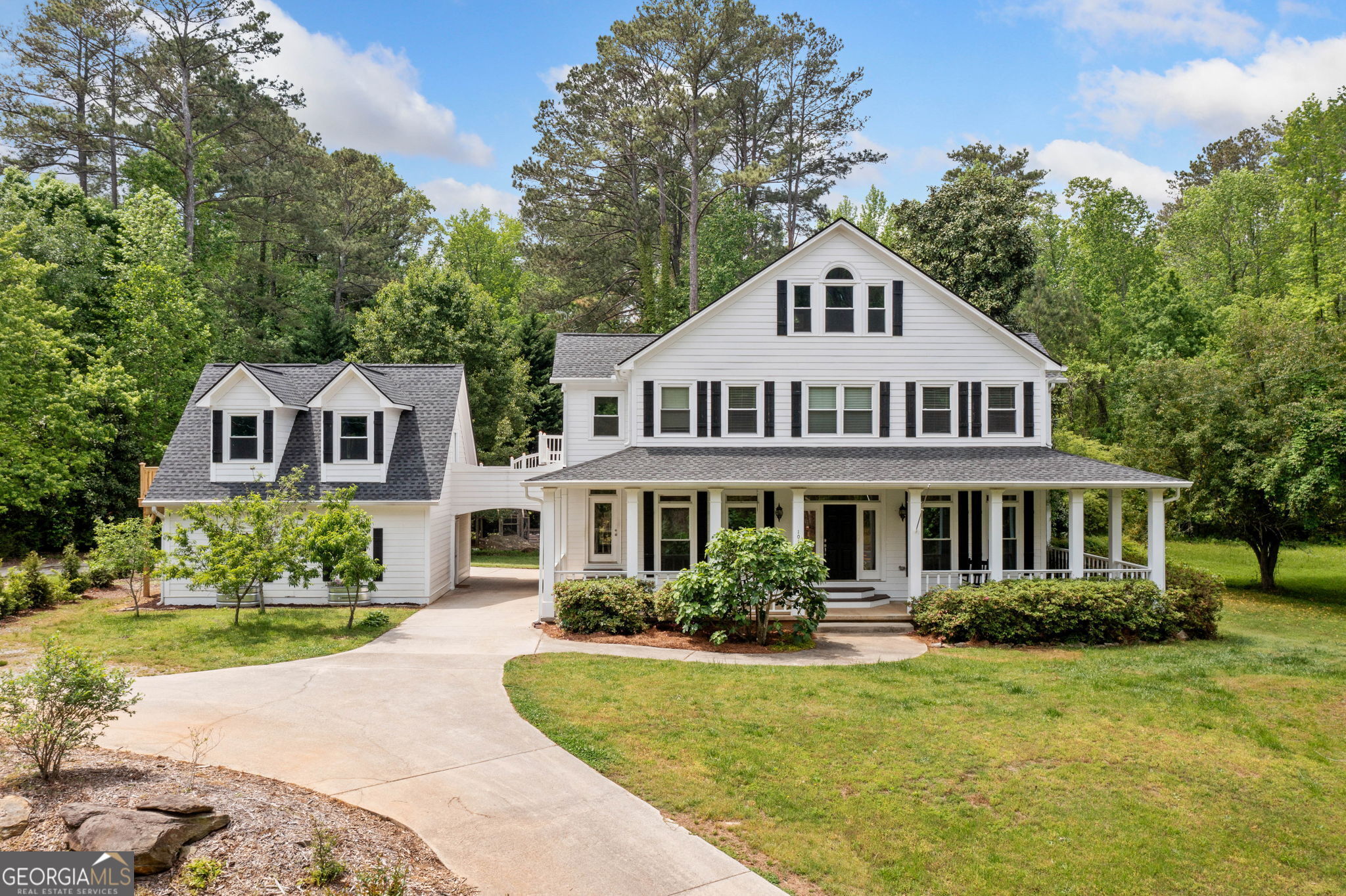 Roswell, Georgia 30075, United States, 4 Bedrooms Bedrooms, ,4 BathroomsBathrooms,Residential,Active,113748