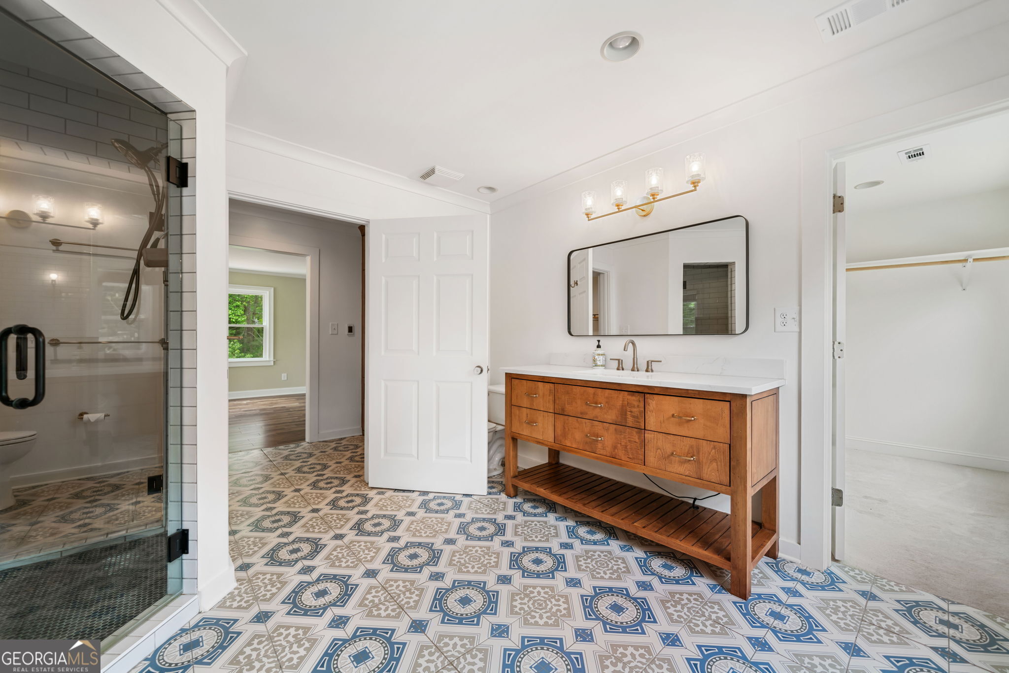 Roswell, Georgia 30075, United States, 4 Bedrooms Bedrooms, ,4 BathroomsBathrooms,Residential,Active,113748